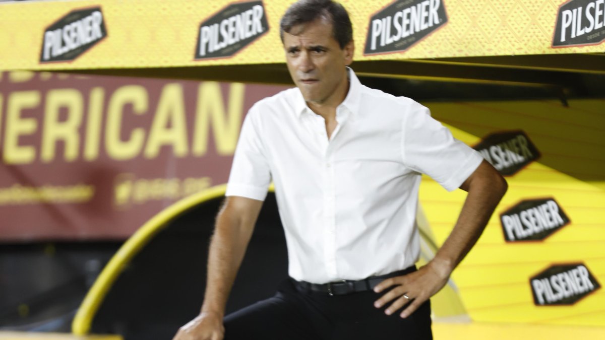 Fabián Bustos se mostró tranquilo después que su equipo goleó a Delfín.