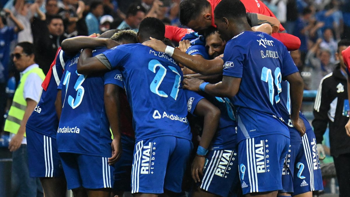 Emelec y su fiesta de clasificación a fase de grupos de Copa Sudamericana.
