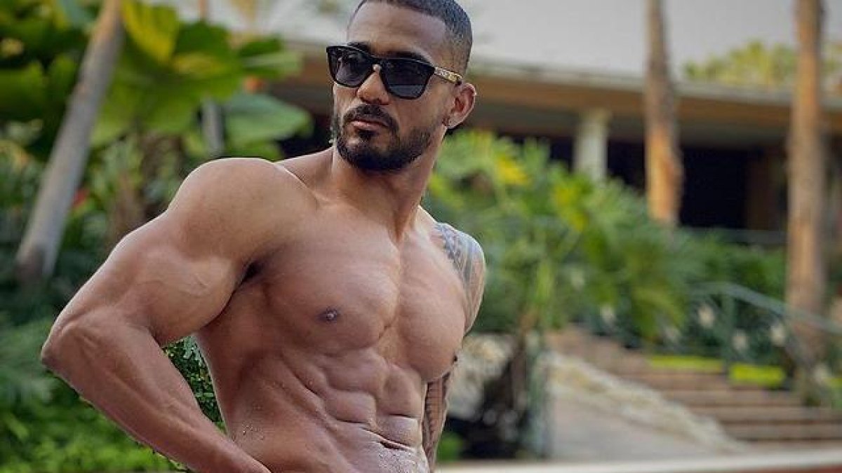 Actualmente participa

en un programa de baile. Dice que su principal rival en la pista es Ángela Orellana.