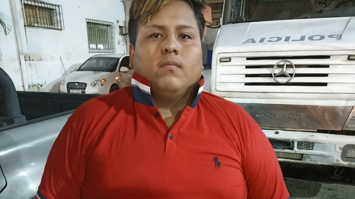 El sujeto habría conducido el vehículo en el que se transportó al hombre al que le colocaron los explosivos.