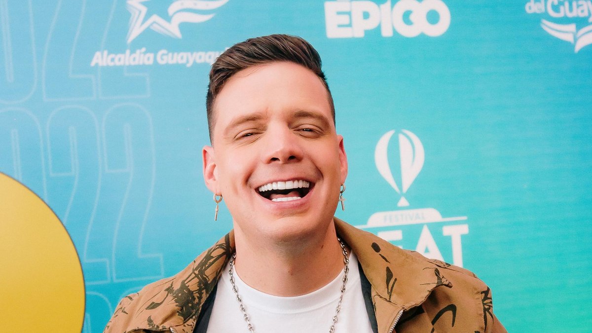 Cuenta con  

8,8 millones de seguidores en Instagram  y 14 millones en TikTok.