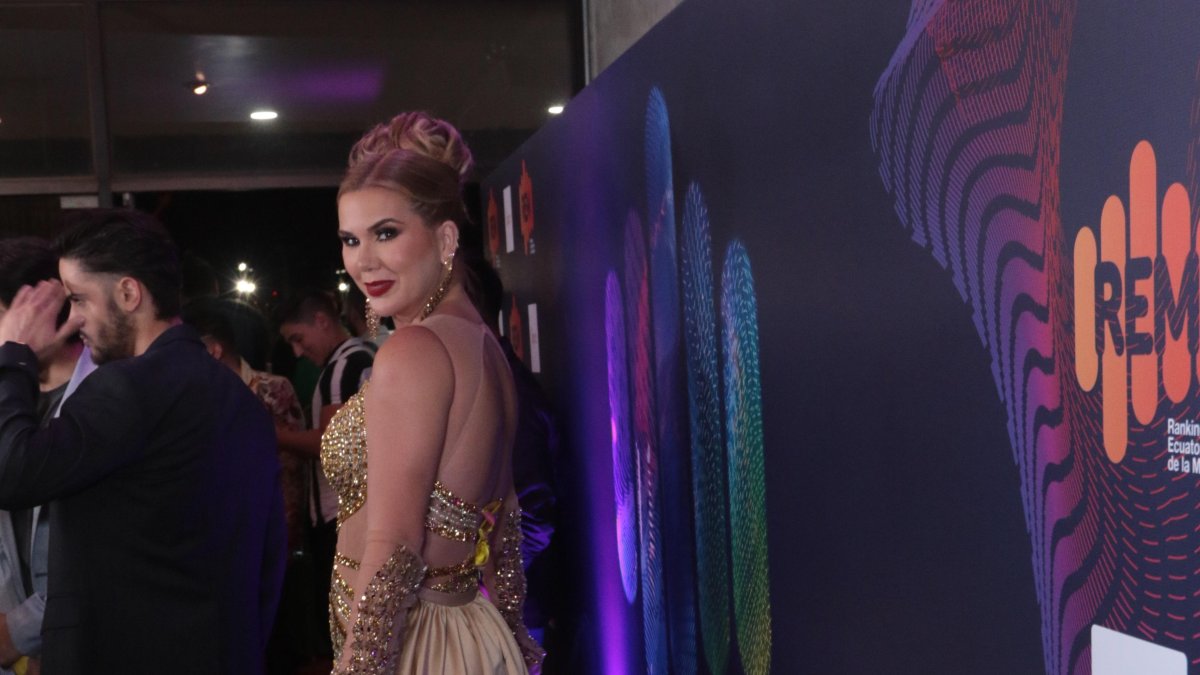 La actriz Carolina Jaume lució un vestido del diseñador José Luis Fernández