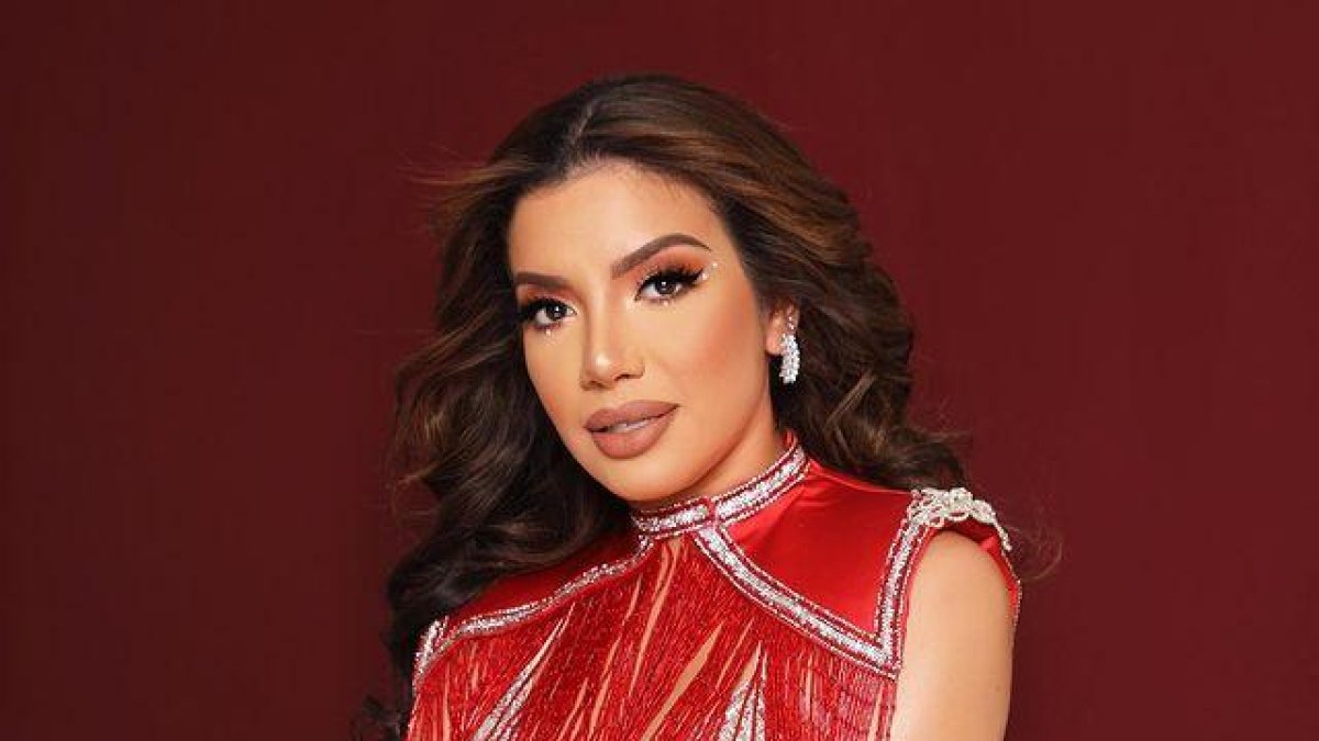 Samantha Grey comenzó en la televisión como jurado de BLN.