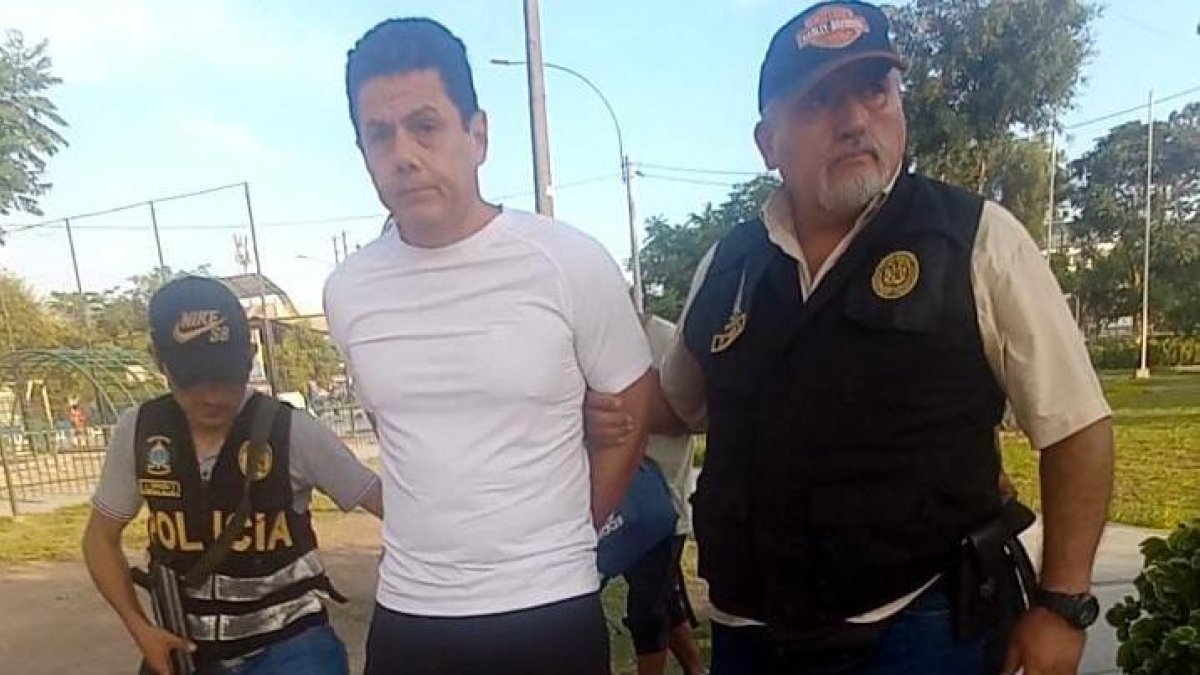 Roberto Campos Crespo fue detenido en Lima, capital de Perú, el lunes 24 de abril de 2023.