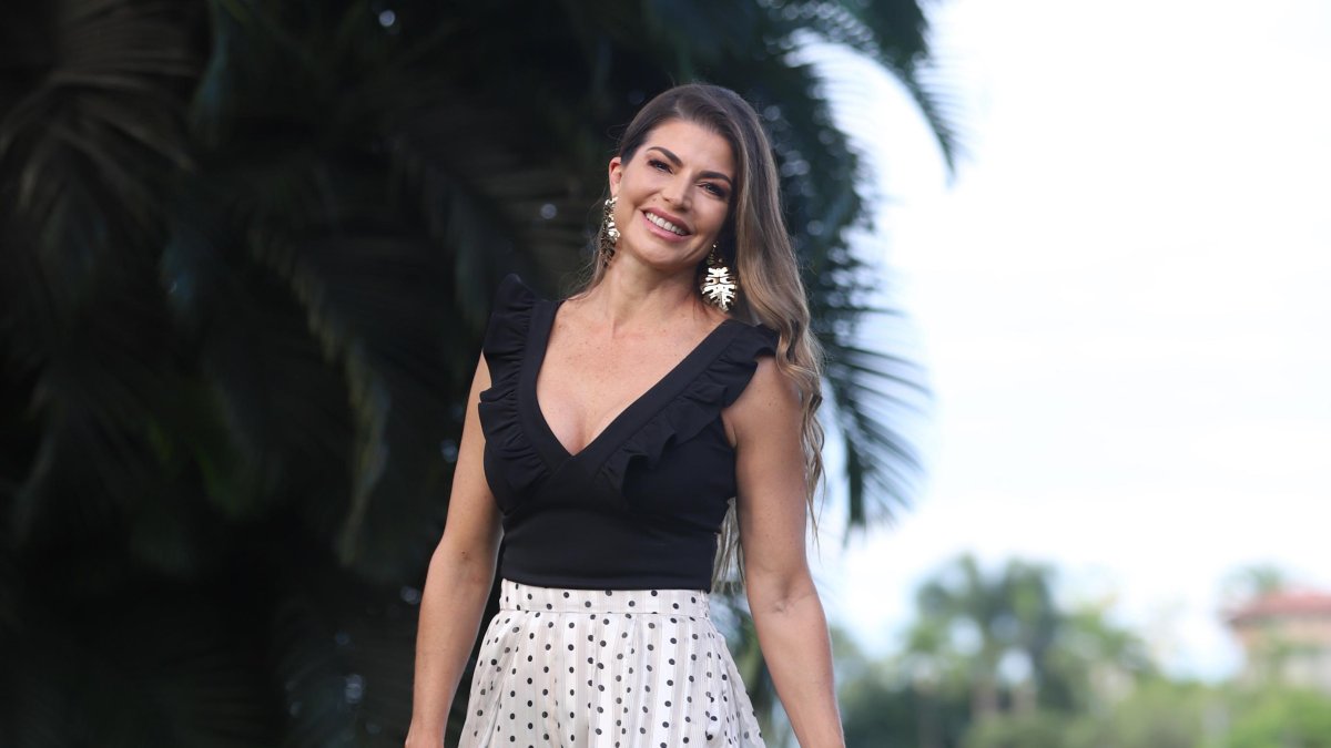 Se encuentra bajo los cuidados de sus hijos y esposo.