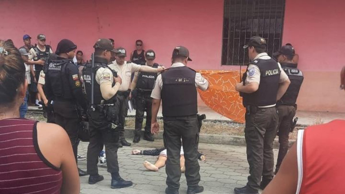 Agentes indagan el último crimen cometido bajo la modalidad de sicariato en el cantón Naranjal.