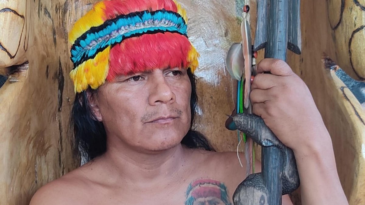 Stalin Tzamarenda  es un personaje de la comunidad shuar de Morona Santiago, a los 53 años llegó a ser alcalde de Palora.