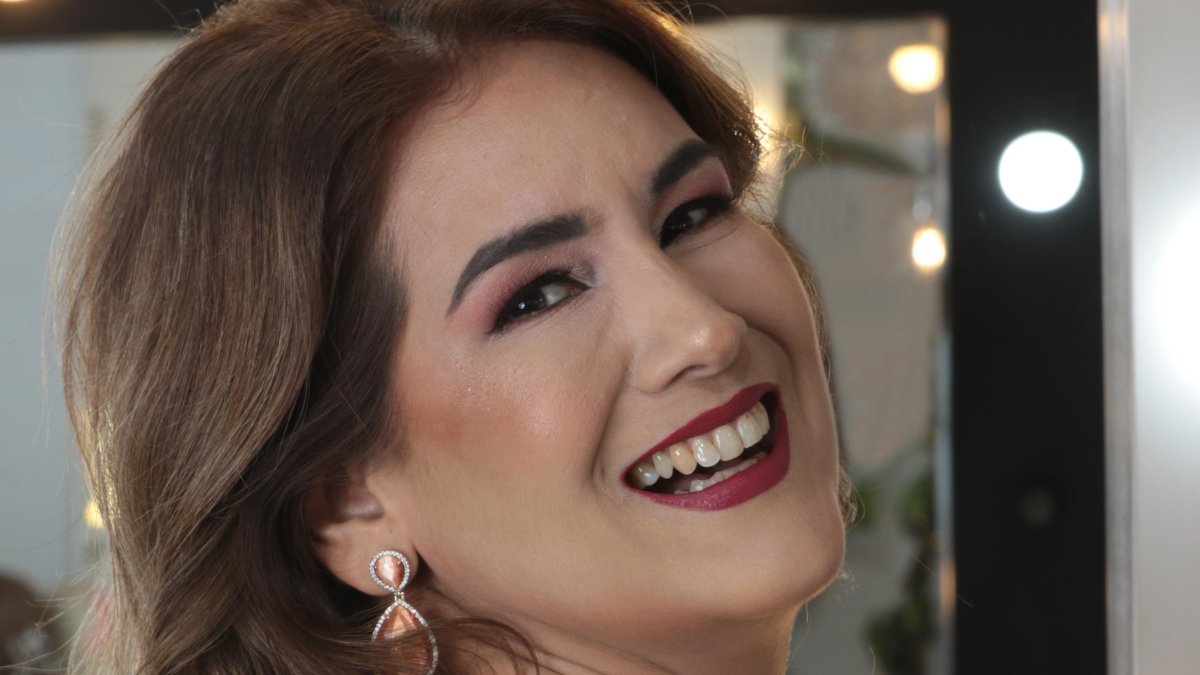 El maquillaje natural es una tendencia, y que parece haberse convertido en una forma de maquillaje asentada y consolidada en nuestra sociedad.