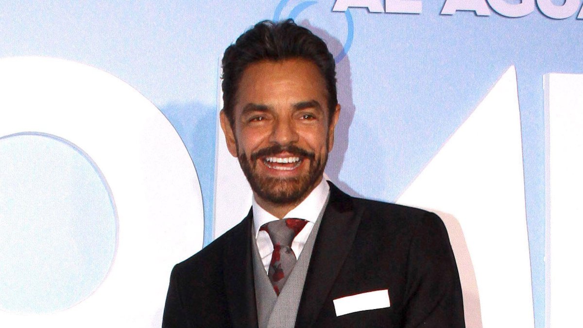 Eugenio González Derbez es un actor y comediante mexicano. Es hijo de la reconocida y fallecida actriz de cine y televisión Silvia Derbez.