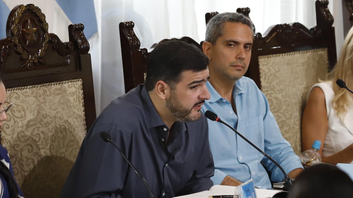 “No soy tonto ni odiador, Guayaquil no puede parar”, escribió el alcalde en Twitter.