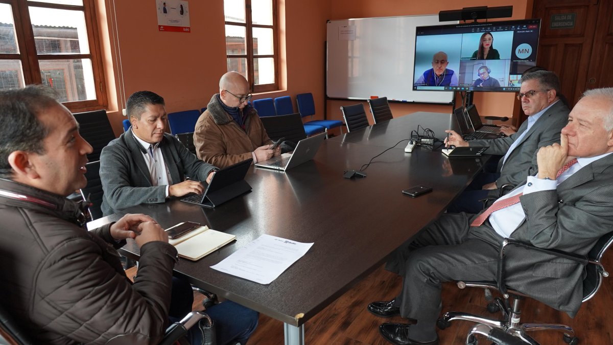 Se espera que haya reuniones periódicas para subsanar los traspiés del Metro de Quito.