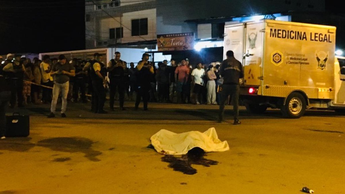 Sujetos en moto acribillaron a 'Chicho' en Santa Elena.