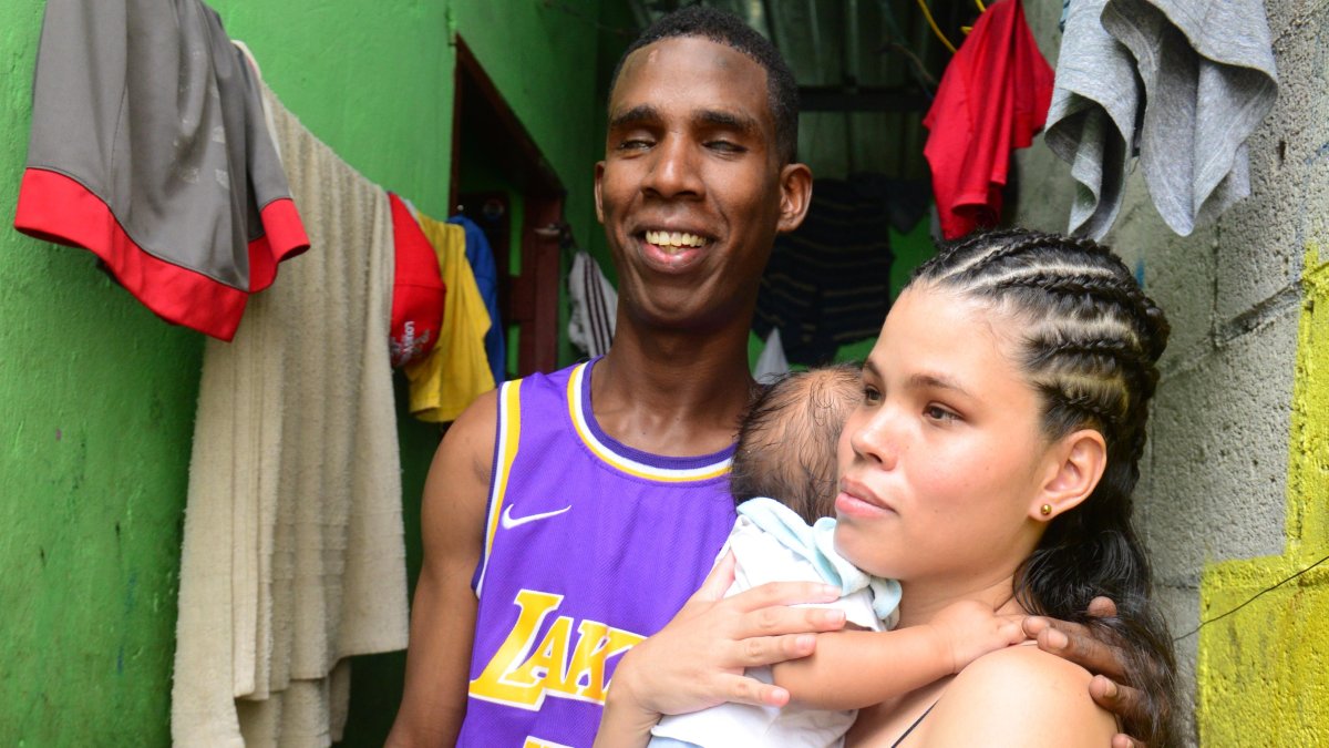 Max y Yariela son padres del pequeño Adriel. Viven en Pascuales.