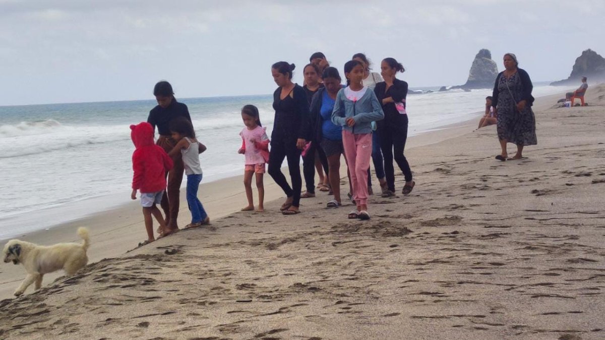 Familiares tenían la esperanza de encontrar con vida a dos desaparecidos en Manta.