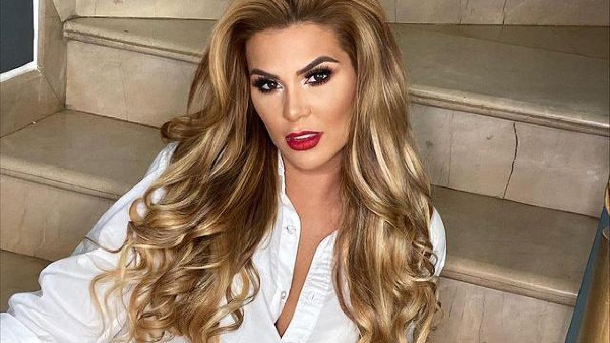 Carolina es panelista y presentadora en el canal Ecuavisa.