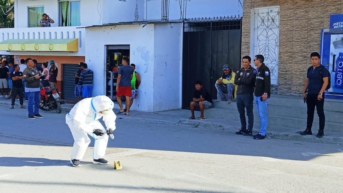 Medicina Legal recogía indicios del asesinato de un hombre apodado La Tota.