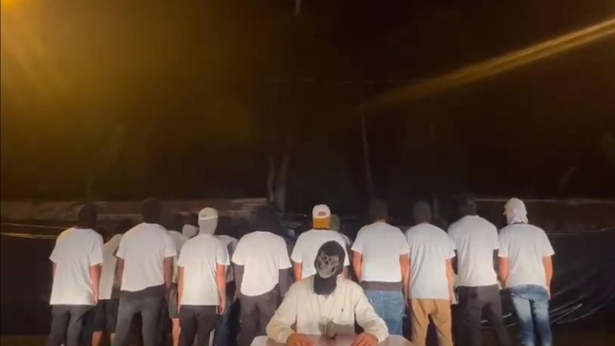 El grupo de delincuencia organizada Los Lobos publicó un vídeo la noche del 26 de julio de 2023.
