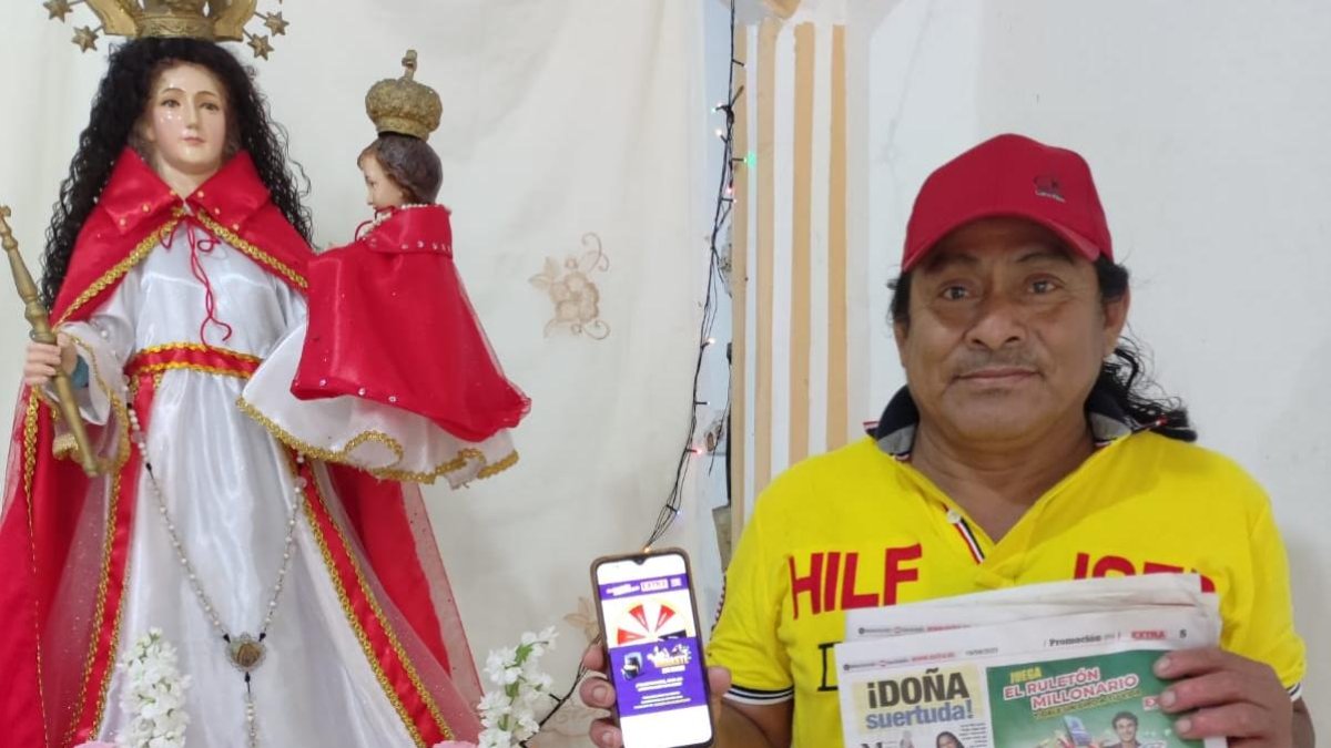 Un gran altar fue instalado en la casa de Luis. La bendición la obtuvo de la virgen y de EXTRA.