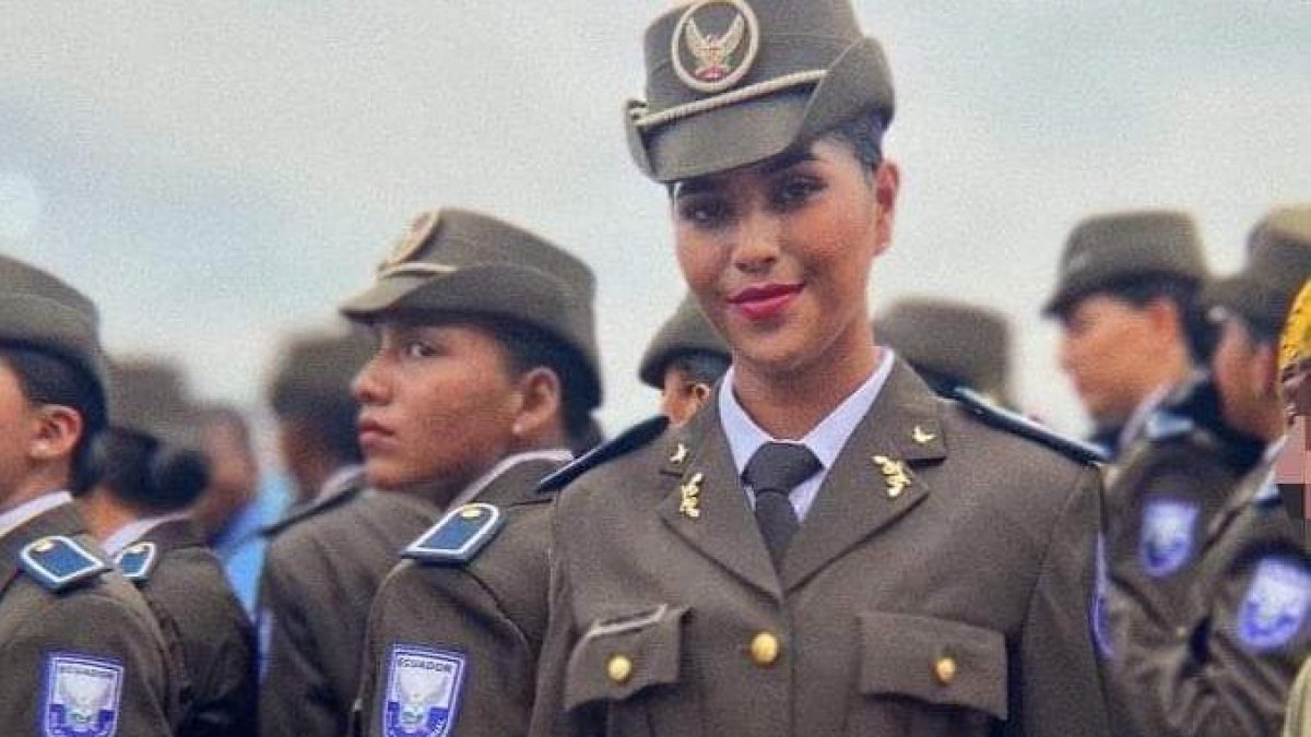 La mujer habría sido atacada por quien fuera su pareja. El hombre tenía un balazo en el cráneo.