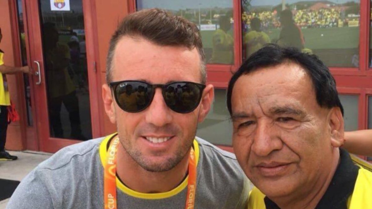 Ángel Encalada junto al Kitu Díaz del mundo Barcelona.