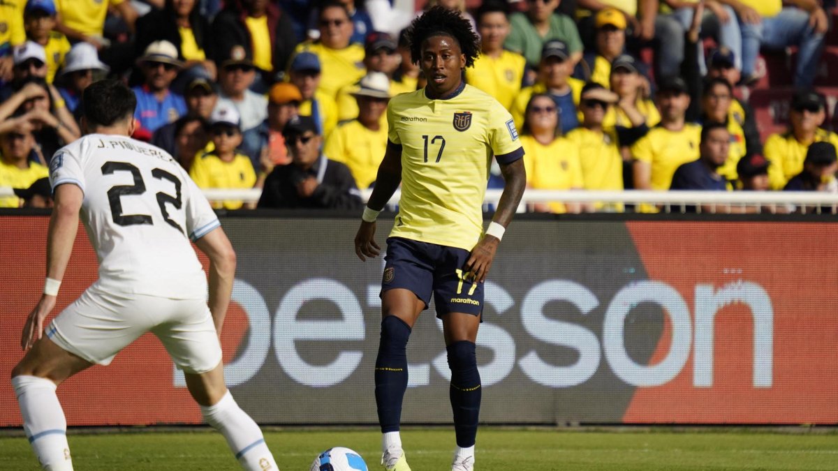 La Tri ganó 2-1 a Uruguay.