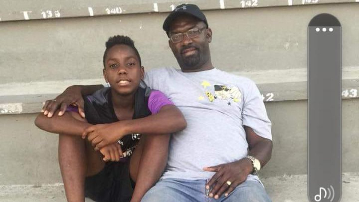 Carlos Obando y su pequeño Allen, era el comienzo de la historia.