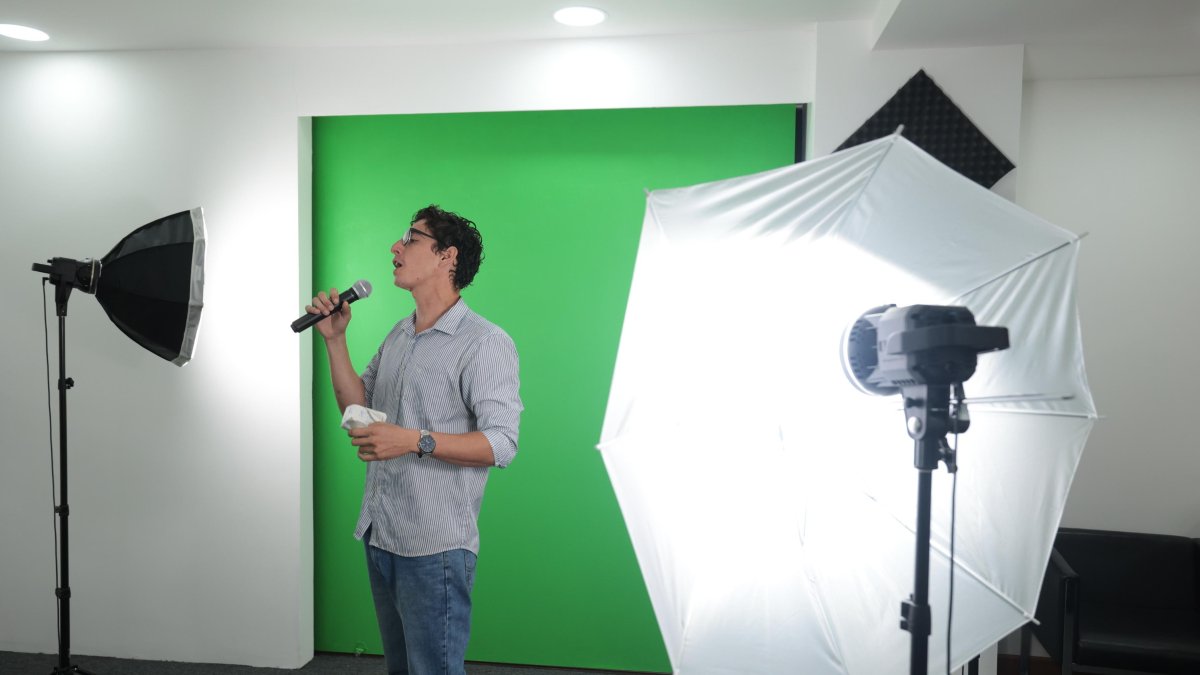 Jorge Puing desde Machala, hizo una narración para la historia.