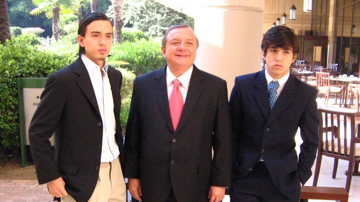 Daniel Noboa en compañía de su papá, el empresario Álvaro Noboa.