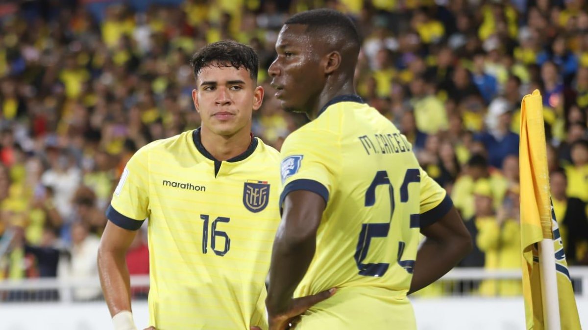 Kendry Páez (izq.) incluso juega ya en la selección absoluta de Ecuador.