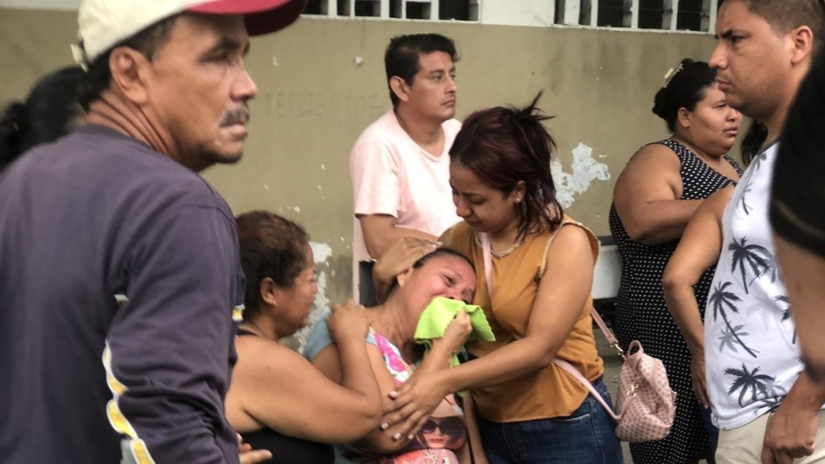 Familiares del policía, consternados por el ataque a su pariente.