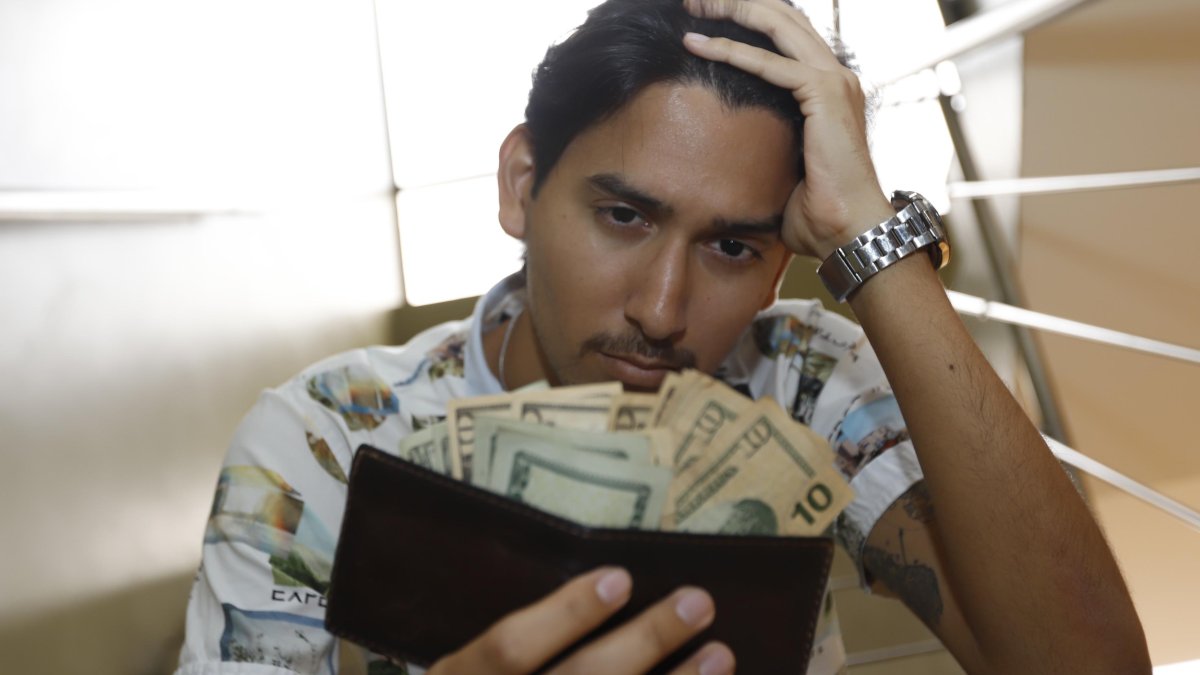 Esta alteración de la conciencia hace que teniendo la evidencia ante sus ojos, el pensamiento de pérdida persista.