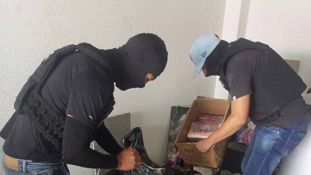 La Policía encontró que en la vivienda tenían la logística para el almacenamiento de la ilegal sustancia.