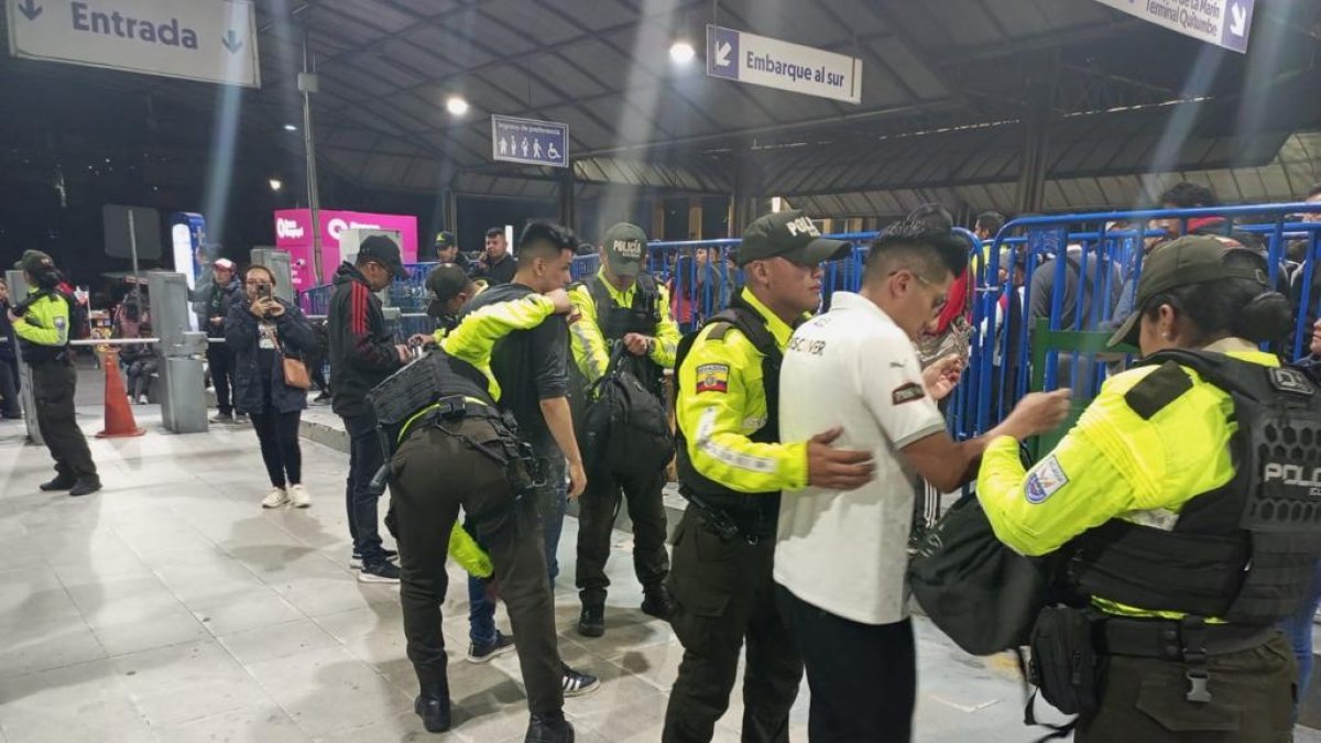 En lo que va del año, las autoridades han desarticulado 16 bandas delictivas que operaban dentro del sistema de transporte municipal.