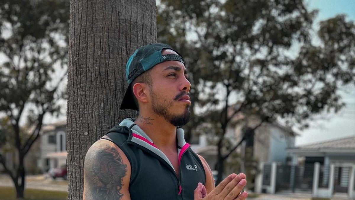 Aaron Raffo Galindo o más conocido como Soplete, es un creador de contenido.