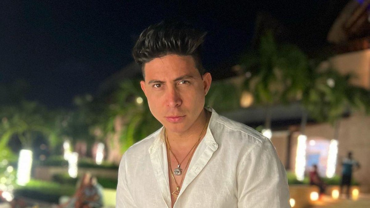 Don Day es un actor y youtuber ecuatoriano.