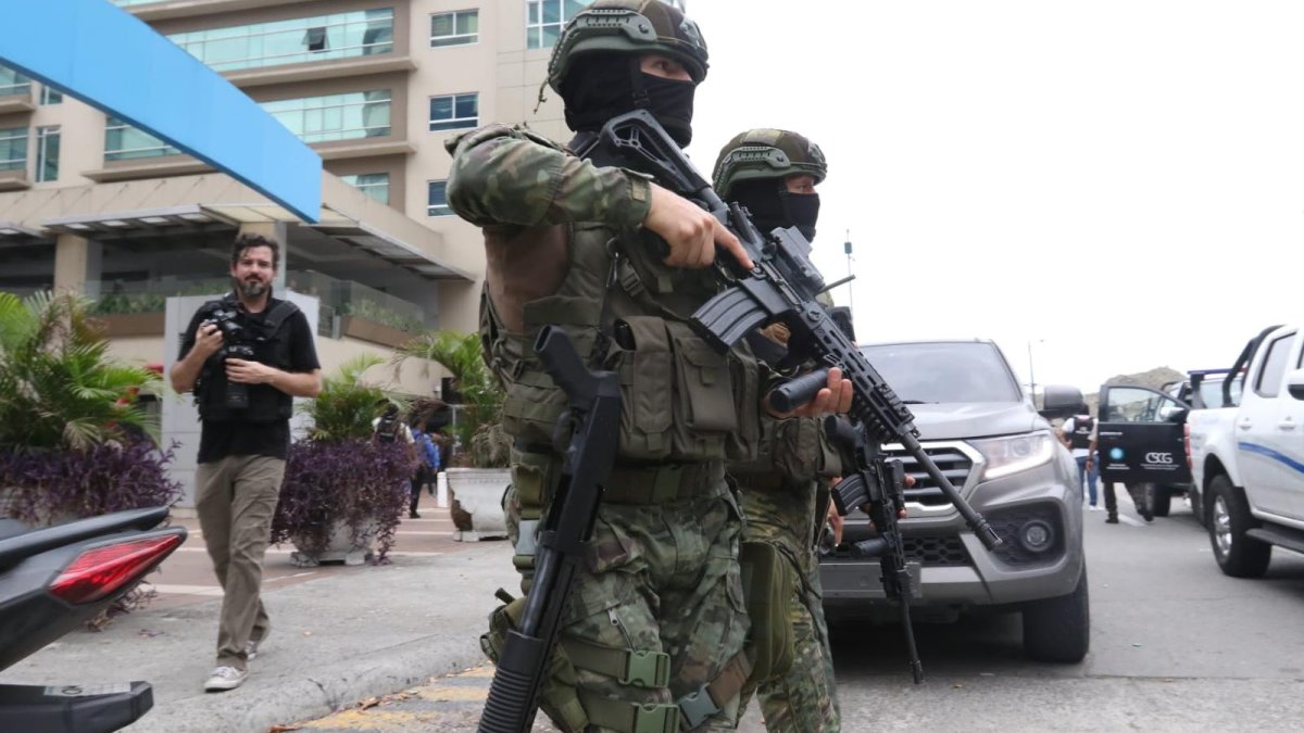 Los militares siguen en operativos constantes en Guayaquil.