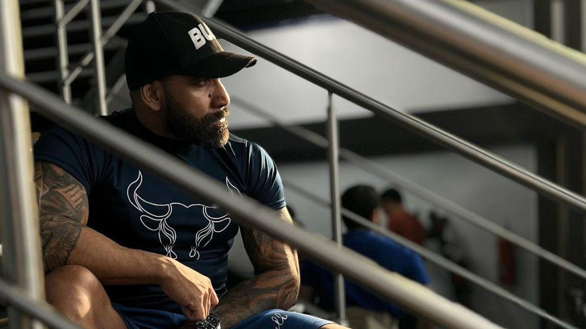 El joven se desenvolvía como entrenador personal de gimnasio.