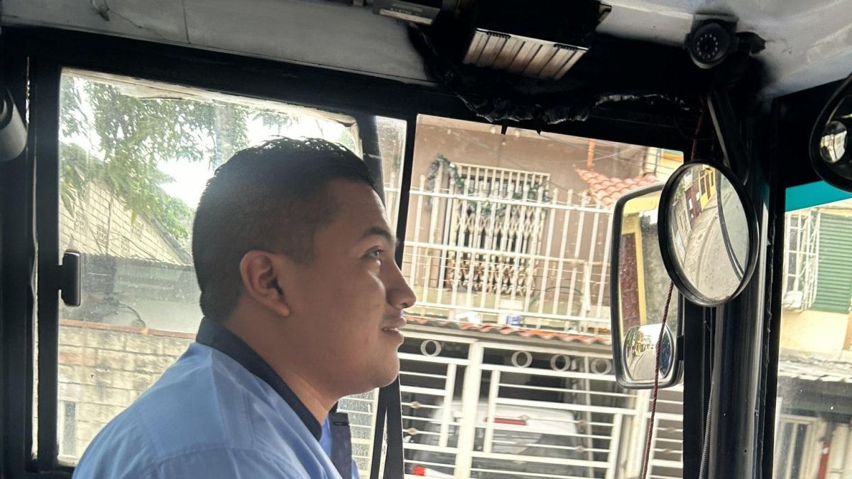 Daniel Medina, el conductor de bus que se convirtió en héroe el 9 de enero