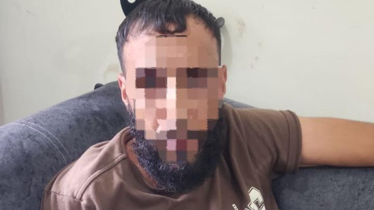 El extranjero se encontraba dentro de un domicilio, en la Isla Trinitaria.