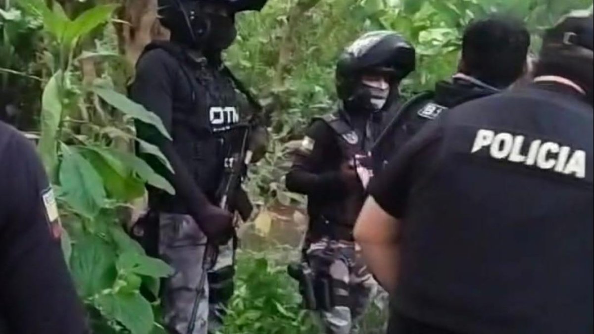 Los agentes revisaron la zona con maleza de la parroquia San Camilo, en Quevedo, y ubicaron a tres retenidos.