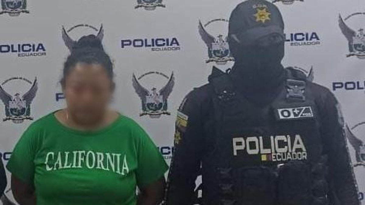 La detenida es conocida con el alias de Mamá y fue hallada en una casa en donde había explosivos.