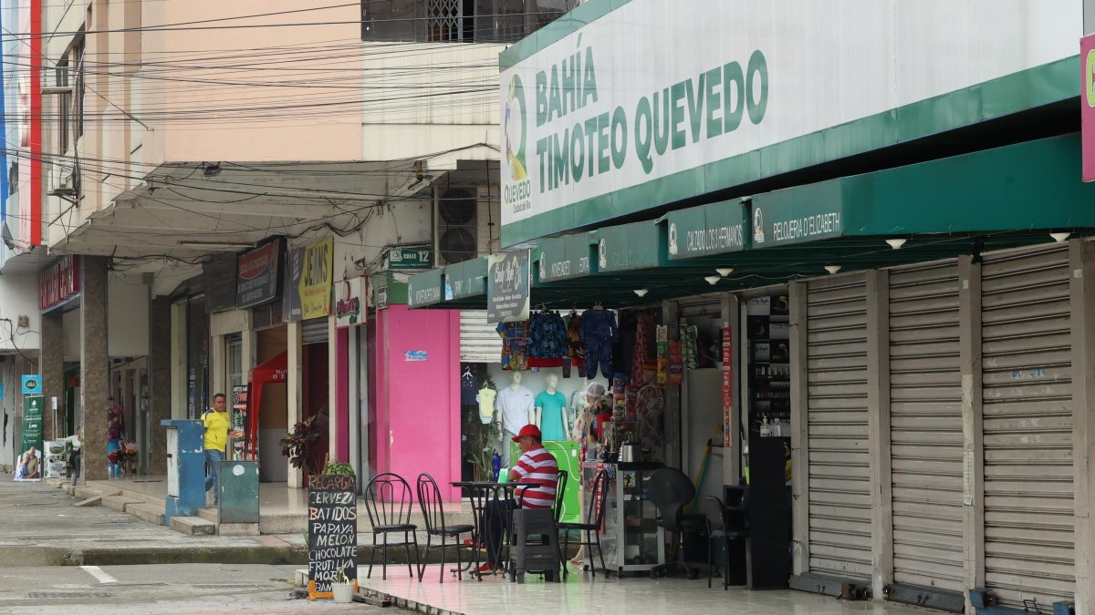 Locales abiertos y otros cerrados. Así es el panorama comercial en la ciudad riosense.