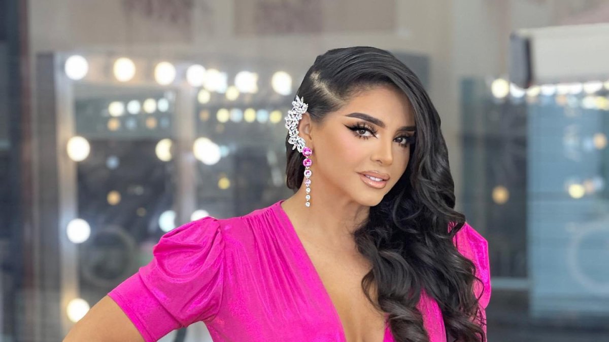 La actriz Paola Faría se animó a hacer fotos sensuales.