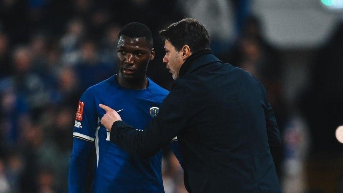 Con Pochettino, Caicedo (i) jugó en 35 de 37 partidos ligueros con Chelsea. Estuvo en 83% de minutos en cancha, marcó un gol y repartió tres asistencias.