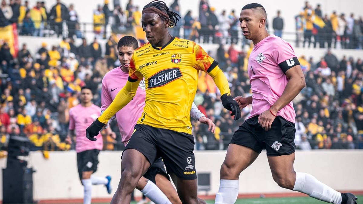 Obando puso la guinda en la goleada de Barcelona.