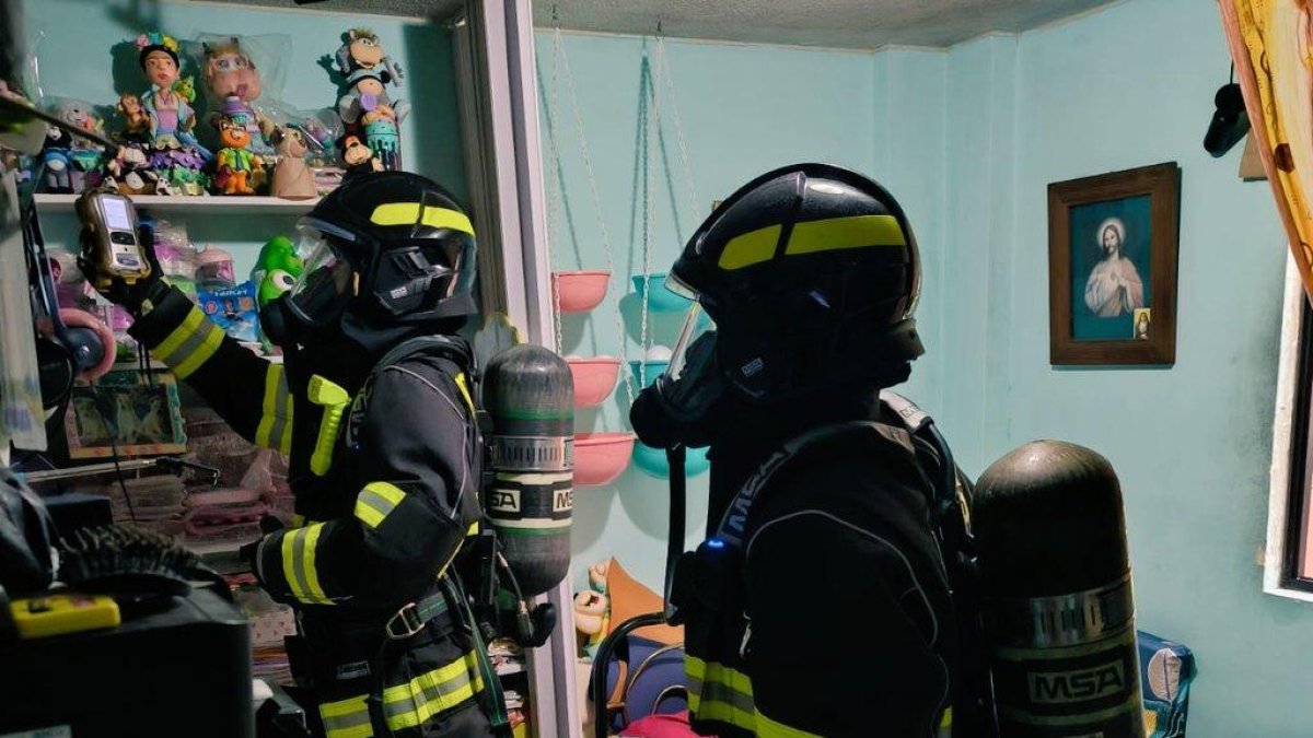 El miércoles 21 de febrero de 2024 hubo una emergencia en el norte de Quito, a causa de un calefón en mal estado. Especialistas ingresaron y realizaron las labores de inspección.