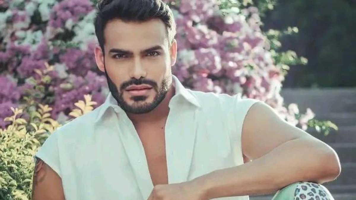 Emilio también se dio a conocer como modelo.