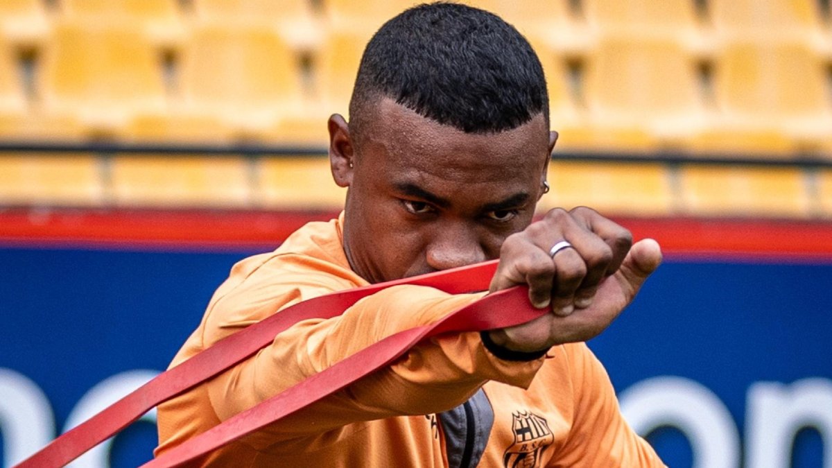 Dixon Arroyo volante de Barcelona para LigaPro y Copa Libertadores.