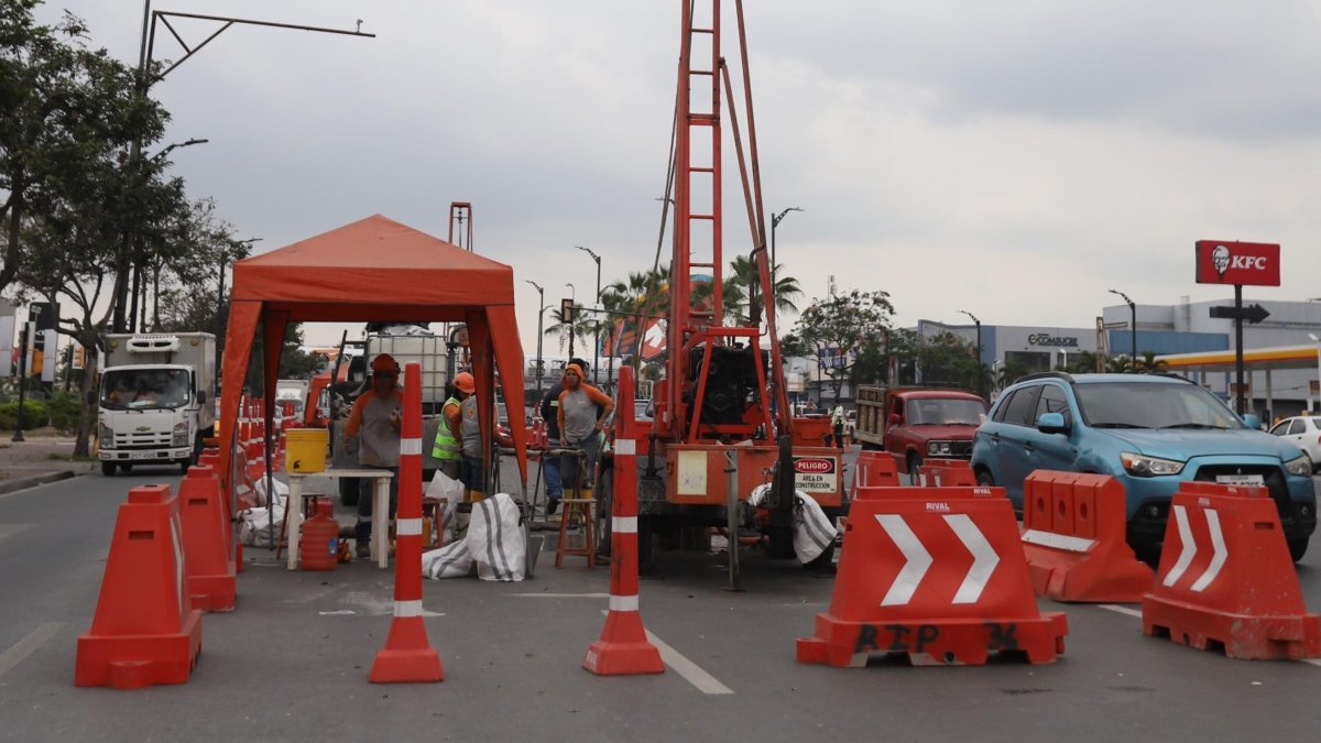 Los profesionales piden que en las obras que se realizan en las vías exista seguridad para evitar peligros.