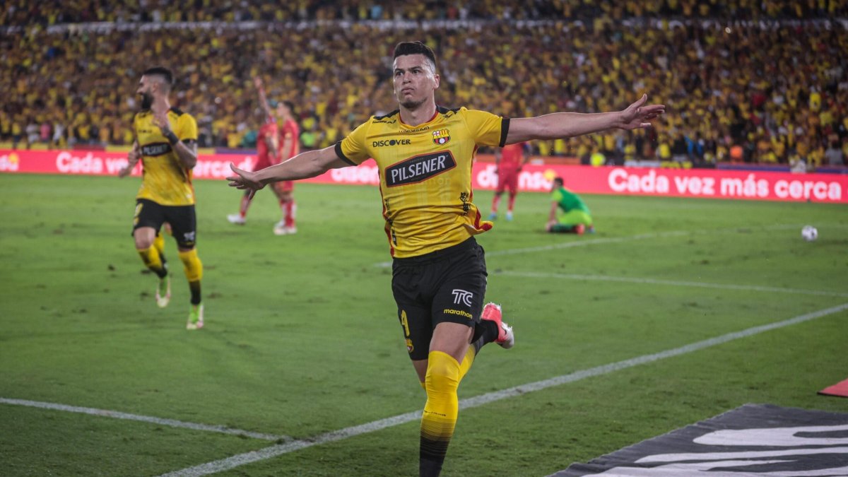 El defensor uruguayo Carlos Rodríguez llegó a Barcelona en 2022 y culmina su contrato en 2024